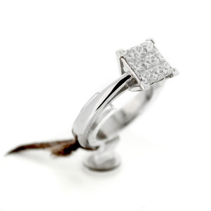 Hulchi_Belluni_Ring_91163SWW_18K_Witgoud_Princess_juwelier_Clem_Vercammen_4952_Outlet20_6.jpg