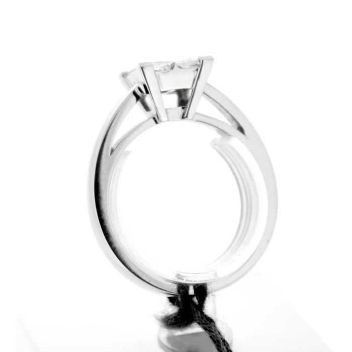 Hulchi_Belluni_Ring_91162SWW_18K_Witgoud_Princess_juwelier_Clem_Vercammen_6029_Outlet20_4.jpg