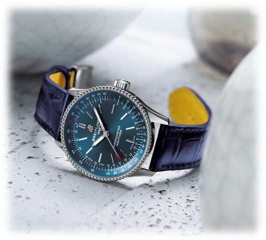 Breitling Navitimer Automatic 35 Breitling Navitimer Automatic 35