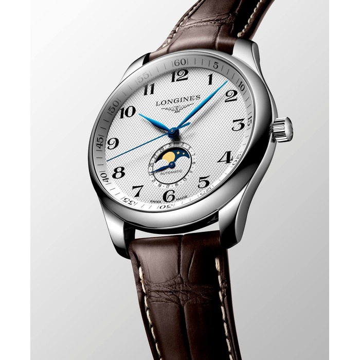 236980_01_Longines_Master_Collection_Watch_L29194783_Clem_Vercammen_Longines_Online_Shop-4.jpg