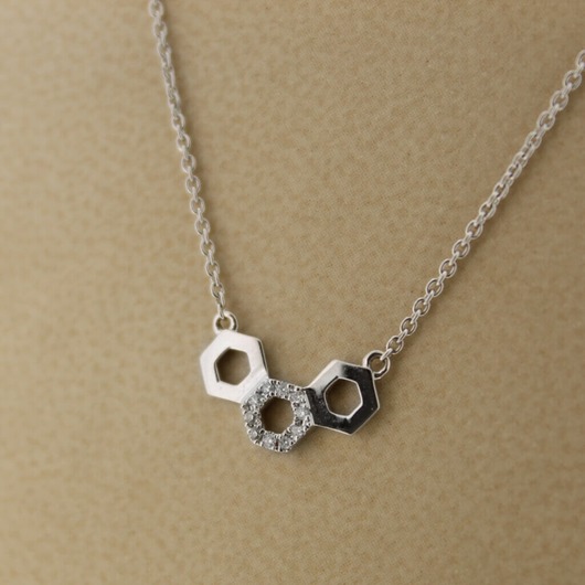 Juweel Hanger Witgoud 18 karaat Briljant '3008-OTL' Juweel Hanger Witgoud 18 karaat Briljant '3008-OTL'