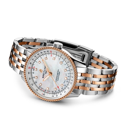 Horloge BREITLING NAVITIMER 1 AUTOMATIQUE 35 Bicolor Parelmoer diamant U17395211A1U1
