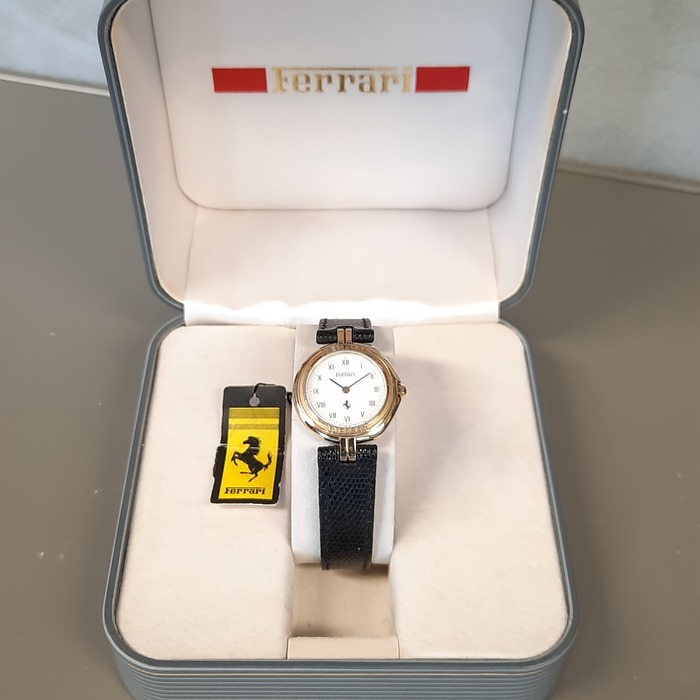 Horloge Ferrari dames horloge 14 Karaat Quartz L.2.600.000 '347-TWDH'