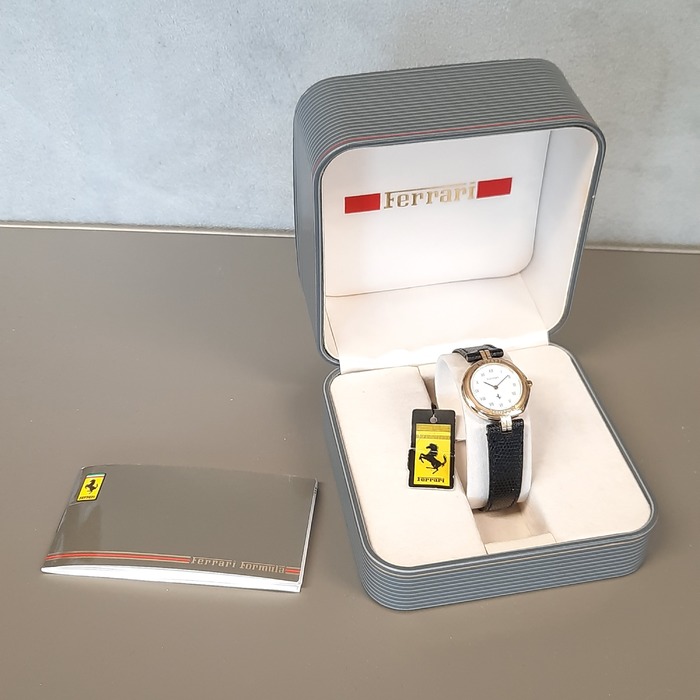 Horloge Ferrari dames horloge 14 Karaat Quartz L.2.600.000 '347-TWDH'