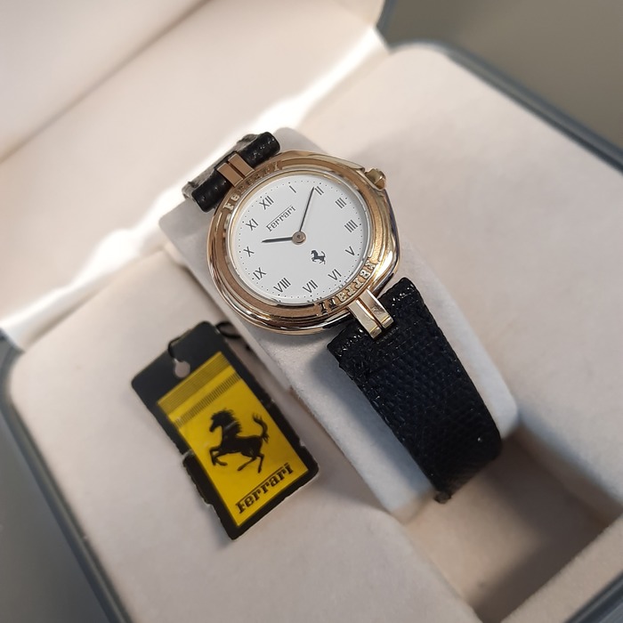 Horloge Ferrari dames horloge 14 Karaat Quartz L.2.600.000 '347-TWDH'