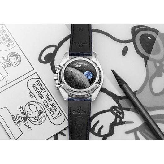 Horloge Omega Speedmaster “Silver Snoopy Award” 310.32.42.50.02.001 MOONWATCH ANNIVERSARY SERIES