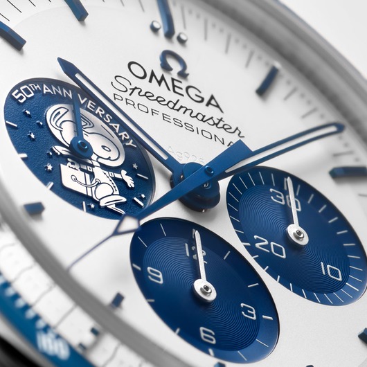 Horloge Omega Speedmaster “Silver Snoopy Award” 310.32.42.50.02.001 MOONWATCH ANNIVERSARY SERIES