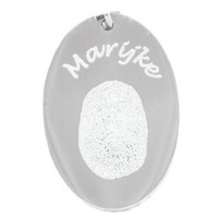 Juweel Hanger zilver 925 fotogravure vingerprint met extra tekst gravure ovale vorm model 4 Juweel Hanger zilver 925 fotogravure vingerprint met extra tekst gravure ovale vorm model 4