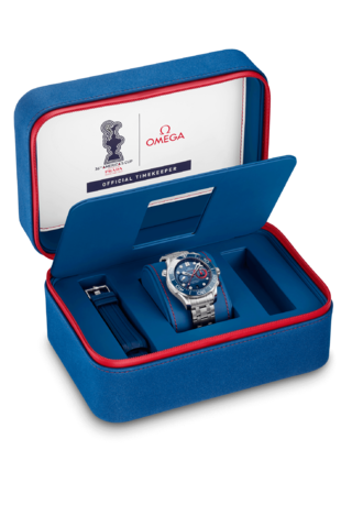 OMEGA introduceert nieuwe Seamaster Diver 300M 'America's Cup' Chronograaf OMEGA introduceert nieuwe Seamaster Diver 300M 'America's Cup' Chronograaf