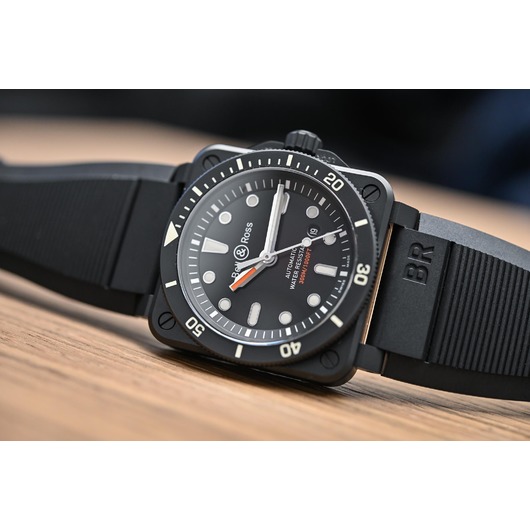 Horloge Bell & Ross BR 03-92 Diver Black Matte BR0392-D-BL-CE/SRB