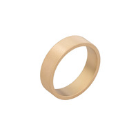 Juweel Atelier P Julie trouwring geelgoud 18 karaat AP R 006 6 Y Juweel Atelier P Julie trouwring geelgoud 18 karaat AP R 006 6 Y