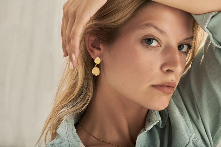 Femme Adorée Femme Adorée