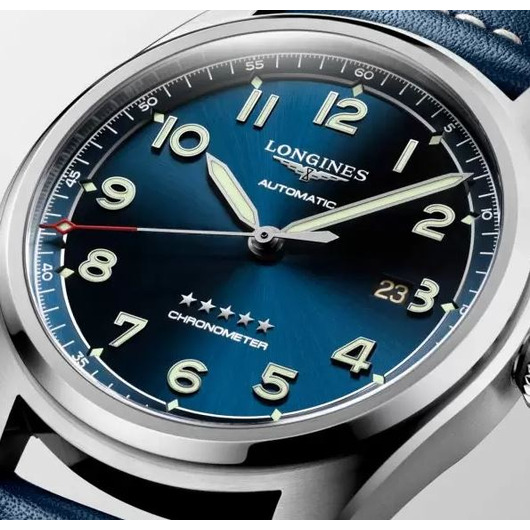 Horloge LONGINES SPIRIT L3.811.4.93.0