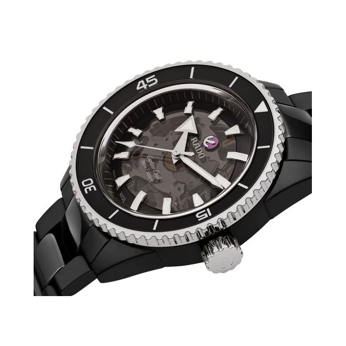 245097_01_Rado_Captain_Cook_High-Tech_Ceramic_R32127152_Juwelier_Clem_Vercammen-1.jpg