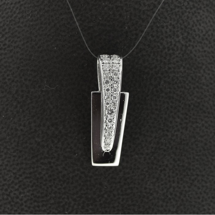 Hanger_witgoud_briljant_tweedehands_59693-912_Juwelier_Clem_Vercammen-3.jpg
