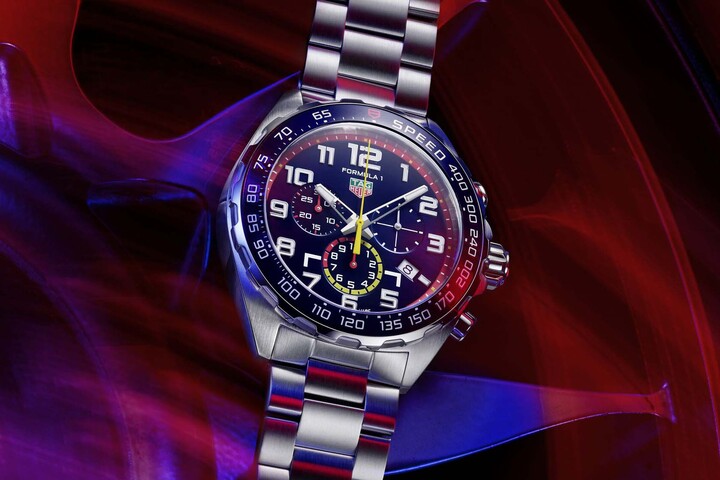 Officieel TAG Heuer dealer Het TAG HEUER horloge Formula 1 Red Bull Racing Special Edition CAZ101AL.FT8052 CAZ101AL.BA0842 is te koop in de offline en online winkel van Clem Vercammen