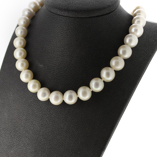 Juweel Parelcollier 18 karaat geelgoud slot briljant '60399-935-TWDH' Juweel Parelcollier 18 karaat geelgoud slot briljant '60399-935-TWDH'