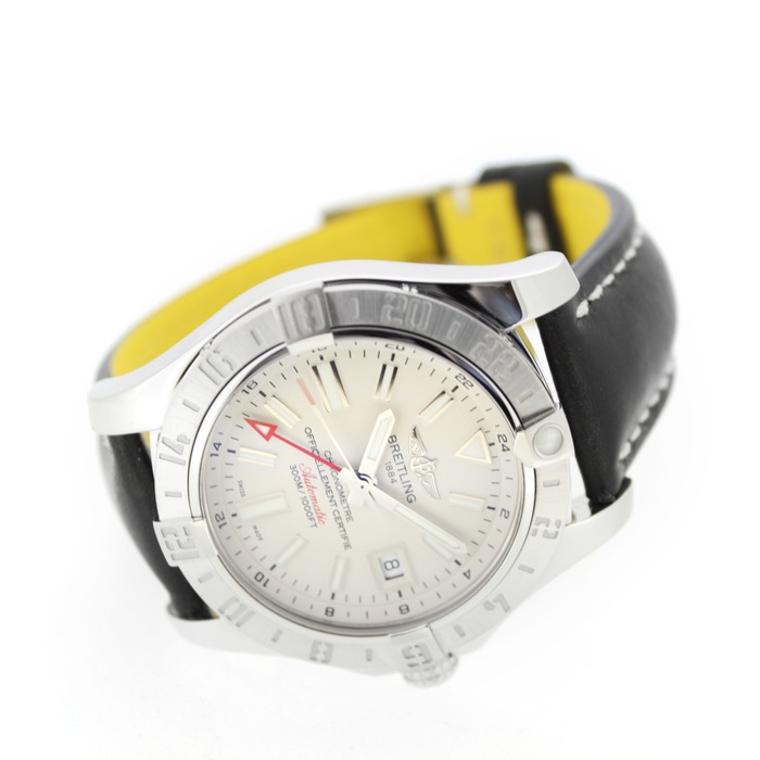 Breitling_Avenger_GMT_Tweedehands_CV-549_Juwelier_Clem_Vercammen-12.jpg