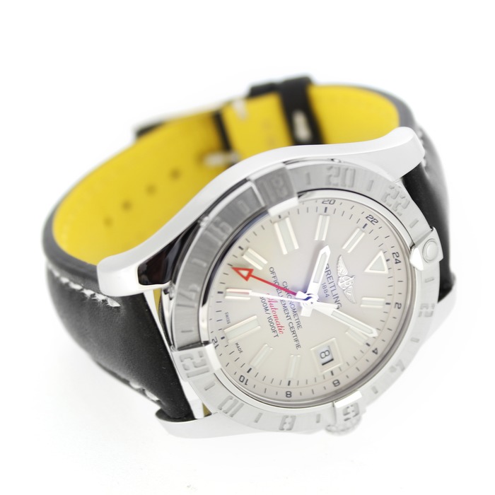 Breitling_Avenger_GMT_Tweedehands_CV-549_Juwelier_Clem_Vercammen-11.jpg
