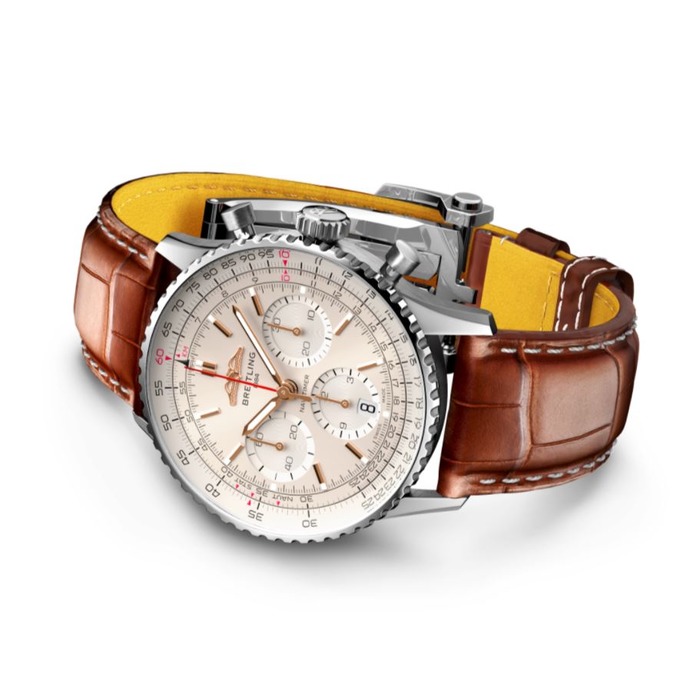 250802_01_Breitling_Navitimer_B01_Chronograph_41_AB0139211G1P1_Juwelier_Clem_Vercammen-3.jpg