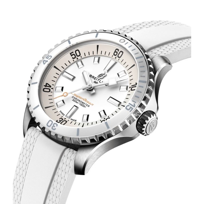 252527_01_Breitling_Superocean_Automatic_36_Rubber_White_A17377211A1S1_Juwelier_Clem_Vercammen-2.jpg