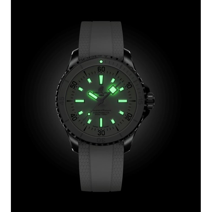 252527_01_Breitling_Superocean_Automatic_36_Rubber_White_A17377211A1S1_Juwelier_Clem_Vercammen-4.jpg