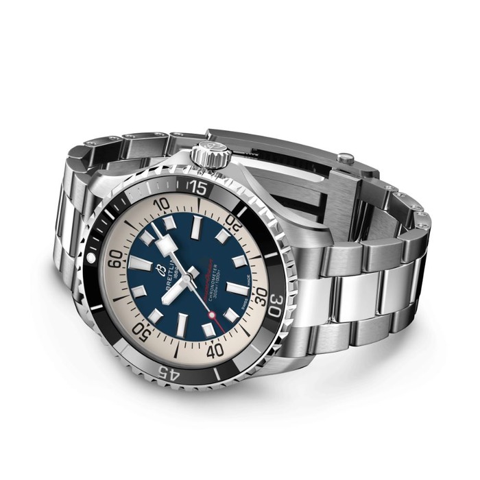 252538_01_Breitling_Superocean_Automatic_44_Steel_Blue_A17376211C1A1_Juwelier_Clem_Vercammen-3.jpg