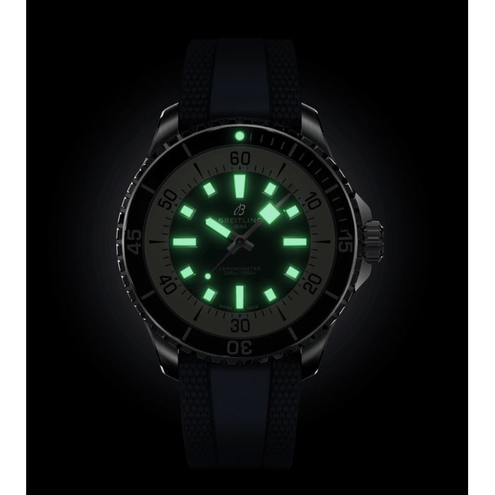 252539_01_Breitling_Superocean_Automatic_44_Rubber_Darkblue_A17376211C1S1_Juwelier_Clem_Vercammen-4.jpg