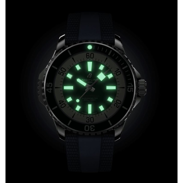 252546_01_Breitling_Superocean_Automatic_46_Rubber_Darkblue_A17378E71C1S1_Juwelier_Clem_Vercammen-4.jpg
