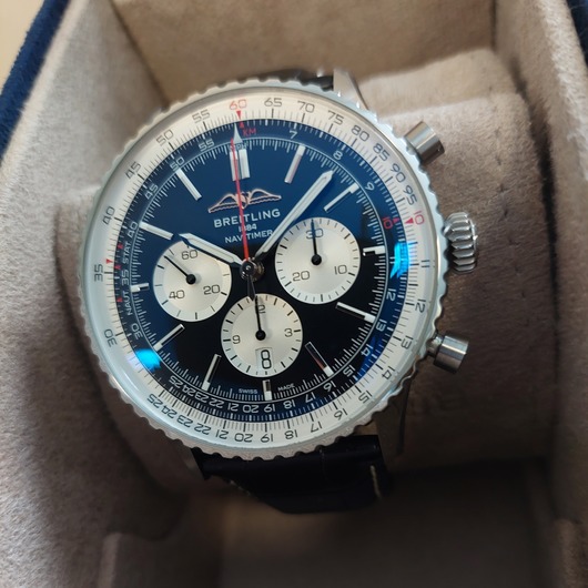 Horloge Breitling Navitimer B01 46 AB0137211B1P1  'CV-620-TWDH'