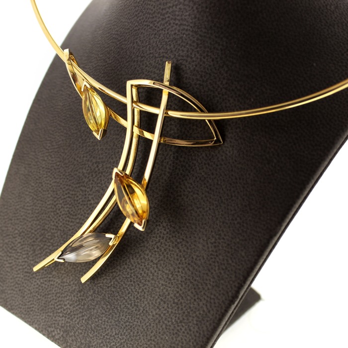 Collier_hanger_geelgoud_tweedehands_65898-1076_Juwelier_Clem_Vercammen-1.jpg