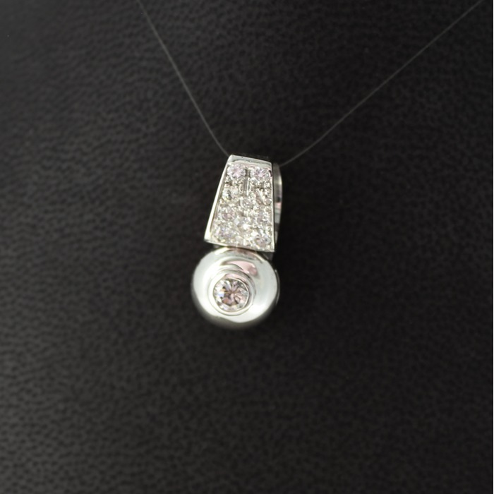 Hanger_witgoud_18karaat_briljanten_CV-1116_Juwelier_Clem_Vercammen-1.jpg