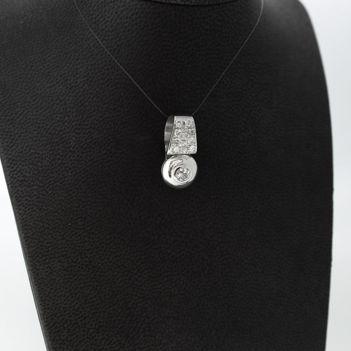 Hanger_witgoud_18karaat_briljanten_CV-1116_Juwelier_Clem_Vercammen-6.jpg