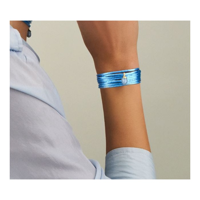 254657_01_Nanis_Dancing_in_the_rain_collier_aquamarine_PS12-603_Juwelier_clem_vercammen-4.jpg