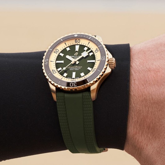 Horloge Breitling Superocean Automatic 42 N17375201L1S1