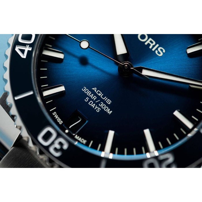 255256_01_Oris_Aquis_Date_Caliber_400_0140077694135-0782209PEB_Juwelier_Clem_Vercammen-2.jpg