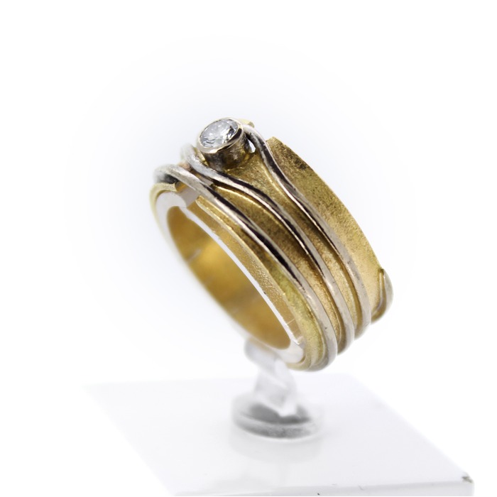 Ring_bicolorgoud_18karaat_briljant_tweedehands_68319-1194_Juwelier_Clem_Vercammen-2.jpg