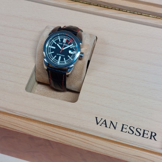 Van esser horloge tweedehands clearance