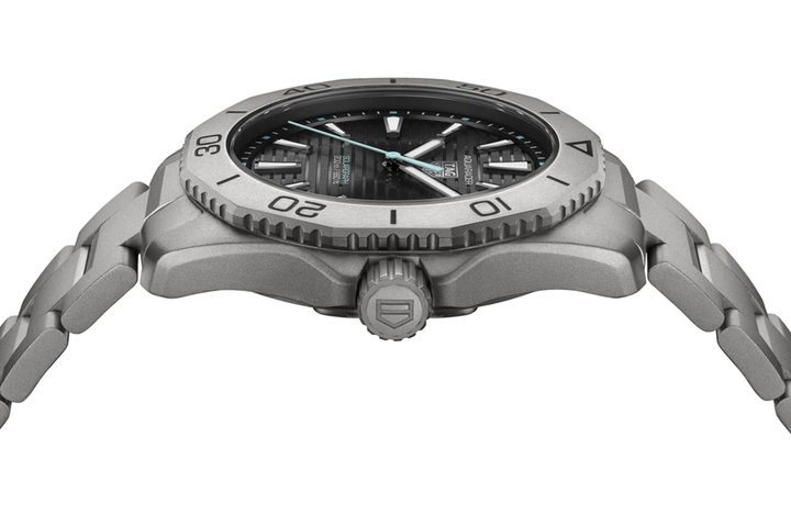 TAG Heuer Aquaracer Professional 200 Solargraph TAG Heuer Aquaracer Professional 200 Solargraph