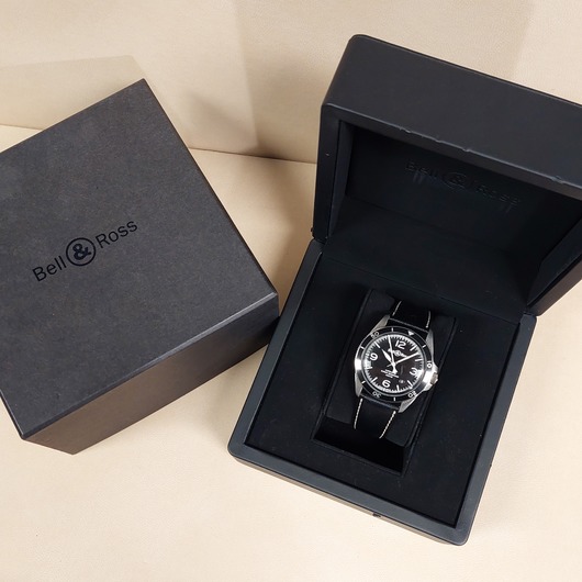 Horloge Bell & Ross BR V2-92 Black Steel BRV292-BL-ST/SCA