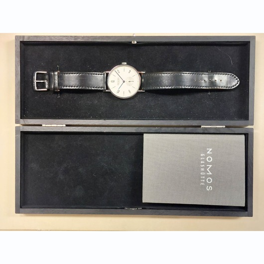 Horloge Nomos Tangente NO000054 3083 '70251-681-TWDH'
