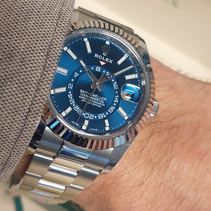 Rolex_Sky-Dweller_326934_tweedehands_70958-690_Juwelier_Clem_Vercammen-19.jpg
