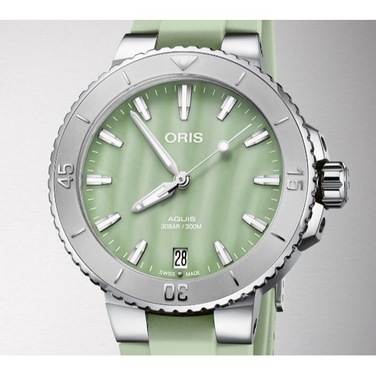 Horloge Oris Aquis Date 01733 7770 4157