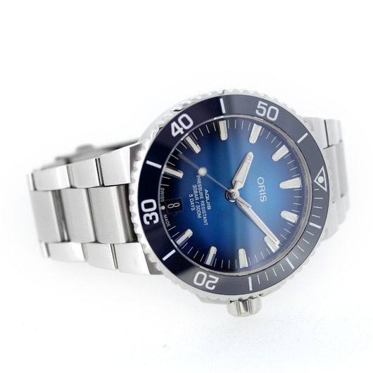 Horloge ORIS AQUIS 01 400 7763 4135-07 8 24 09PEB 'CV-701-TWDH'