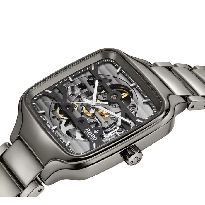 258931_01_Rado_True_Square_Automatic_Skeleton_R27125152_Juwelier_Clem_Vercammen-4.jpg