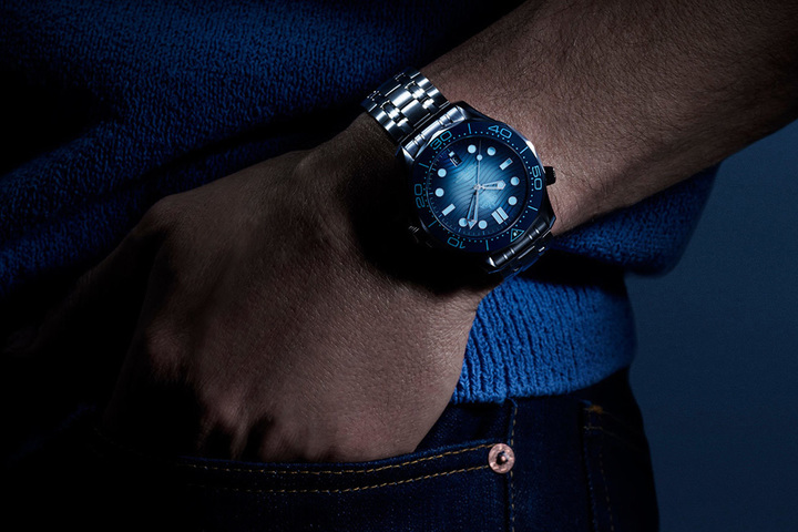 OMEGA Seamaster Diver 300M Summer Blue OMEGA Seamaster Diver 300M Summer Blue