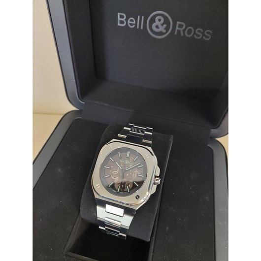 Horloge Bell & Ross Br 05 Skeleton Nightlum 40MM BR05A-BL-SK-ST/SST '74853-730-TWDH'