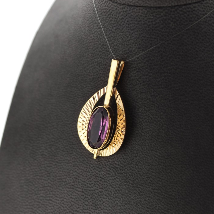 Hanger_geelgoud_18karaat_Amethist_Tweedehands_CV-1425_Juwelier_Clem_Vercammen-2.jpg