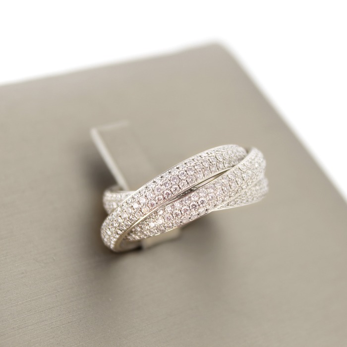 258766_01_Hulchi_Belluni_ring_witgoud_18karaat_Briljant_OTL_Juwelier_Clem_Vercammen-16.jpg