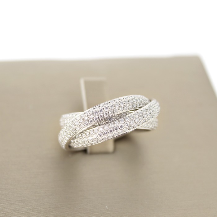258766_01_Hulchi_Belluni_ring_witgoud_18karaat_Briljant_OTL_Juwelier_Clem_Vercammen-4.jpg